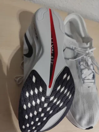 Nike Streakfly 2 Talla 42.5