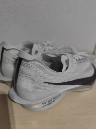 Nike Streakfly 2 Talla 42.5