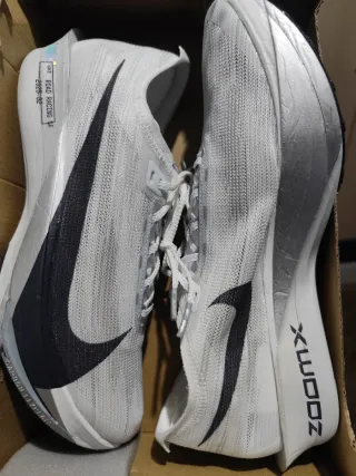 Nike Streakfly 2 Talla 42.5