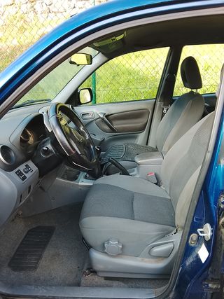 Toyota RAV4 2001