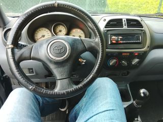 Toyota RAV4 2001