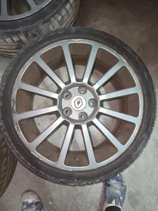 Llantas Renault Megane Sport R26 Bebop 18