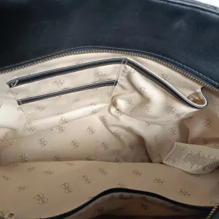 Bolso Guess Negro Acolchado Cadena