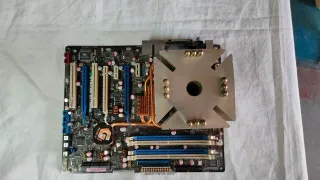 Placa Base Asus Striker Extreme con disipador