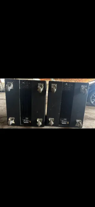 Equipo de Sonido Profesional MACKIE AUTOAMPLIFICAD