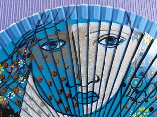 Abanico de madera y tela NUEVO azul turquesa