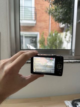 Canon PowerShot SD750 Prata