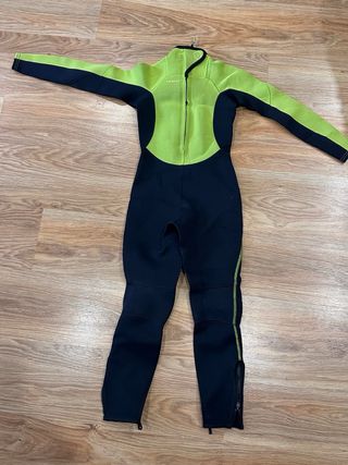 Neopreno entero niño 128cm marca decathlon