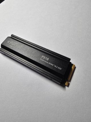 ssd crucial p310 4t con dissipatore