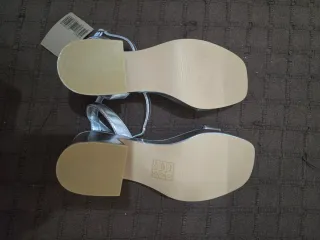 Sandalias plateadas ULANKA T37