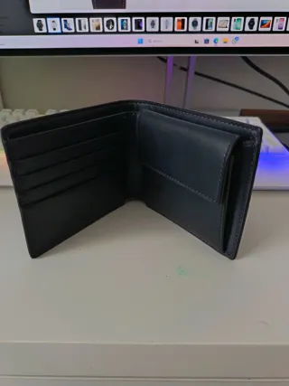 Cartera Michael Kors Monogram Azul y Negro ,