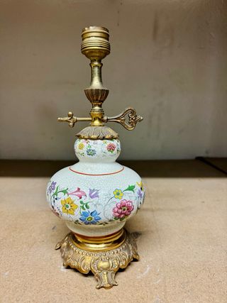 Lámpara vintage cerámica floral y bronce