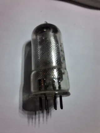 Válvula Philips EBC41