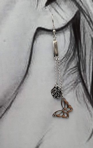 Pendientes largos mariposa y flor acero