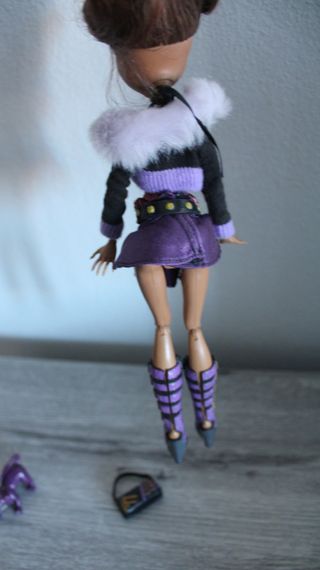 Monster High Clawdeen Wolf com gato