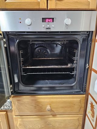 Horno Zanussi