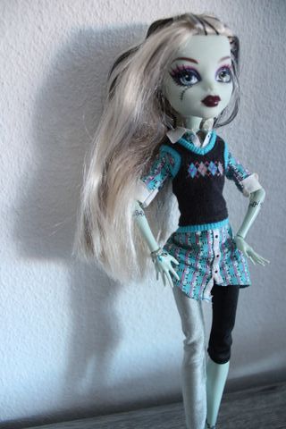 Monster High Frankie School's Out