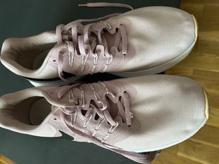 Zapatillas Nike Rosas y Blancas