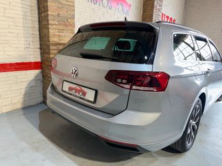 Volkswagen Passat Executive 2.0TDI 150CV 2021