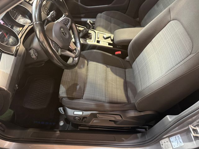 Volkswagen Passat Executive 2.0TDI 150CV 2021
