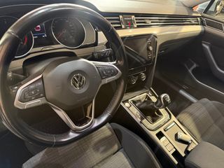Volkswagen Passat Executive 2.0TDI 150CV 2021