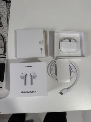 Airpods de Samsung: Galaxy Buds 3 Blancos