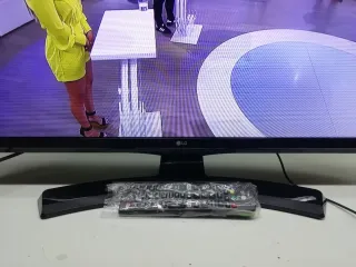 Televisor LG 28MT49S Negro