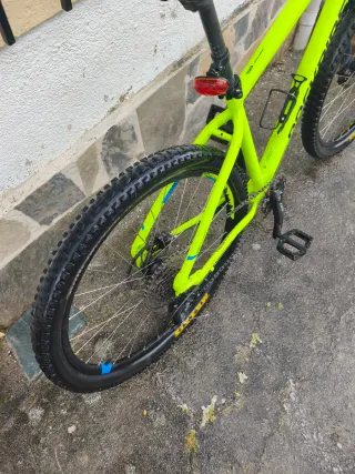 Bicicleta Rockrider 27.5 Monoplato