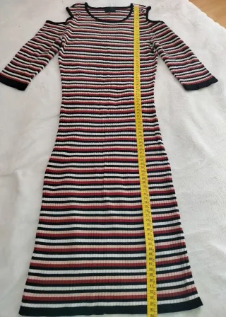 Vestido con hombros descubiertos