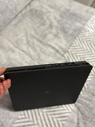 PS4 Slim (PlayStation 4) Negra 1TB