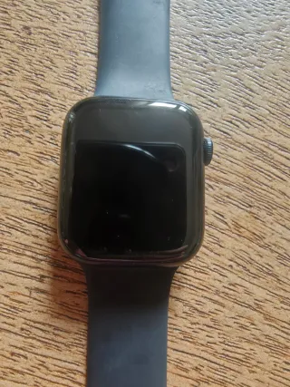 Apple Watch Series 8 45mm Negro/Gris Espacial 89%