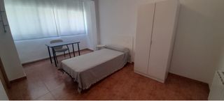 Se alquila habitación en Paiporta
