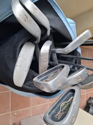 Left handed pinseeker oversized golf clubs