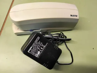 Grapadora Eléctrica Oficina Leitz