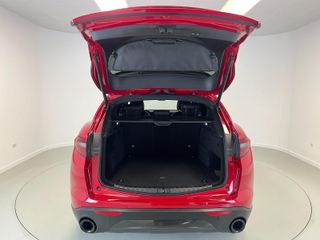 Alfa Romeo Stelvio 2023