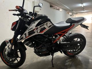 KTM 125 Duke - Escape Arrow y espejos