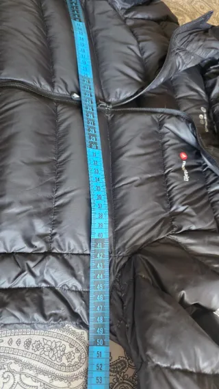 Chaqueta Mountain Negra con Capucha