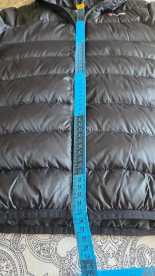 Chaqueta Mountain Negra con Capucha