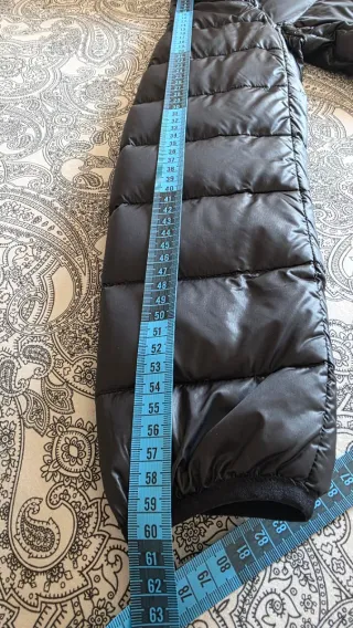 Chaqueta Mountain Negra con Capucha