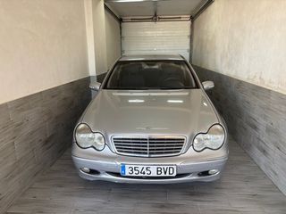 Mercedes-Benz Claee c 2003