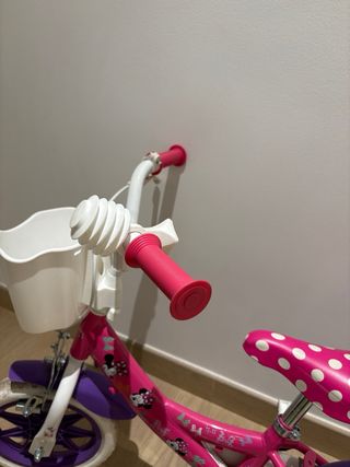 Bicicleta infantil Minnie Mouse rosa