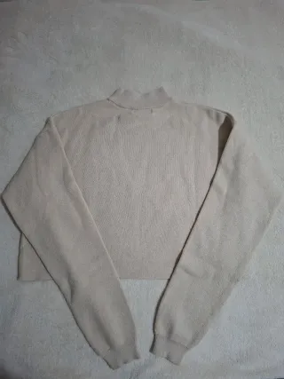 Jersey crop top beige cuello alto