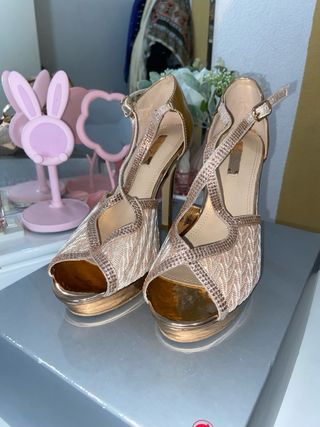 Sandalias Amor Amore Doradas Talla 38