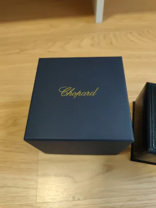 Caja de reloj Chopard negra