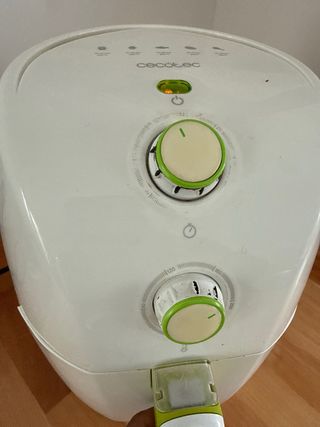 Freidora Cecotec Blanca