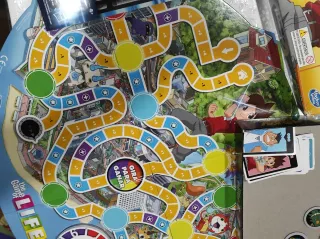 Juego de Mesa Yo-kai Watch: The Game of Life