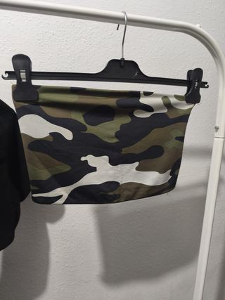 Top Bershka Camuflaje