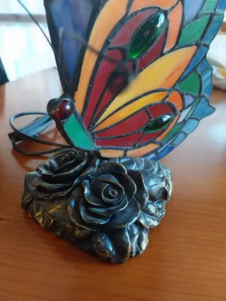 Lampada farfalla stile Tiffany