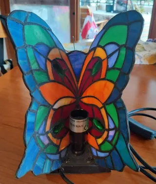 Lampada farfalla stile Tiffany