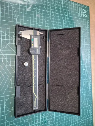 Calibre Digital Mitutoyo modelo 500-181U